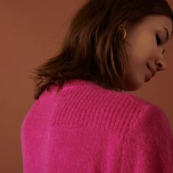 Maison Montagut Pulls>Pull Col V En Mohair Finitions Bords Cotes - Astrid