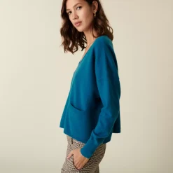 Maison Montagut Pulls>Pull Court Col V En Cachemire Avec Poches - Balba