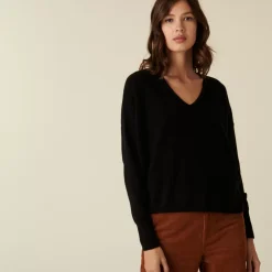 Maison Montagut Pulls>Pull Court Col V En Cachemire Avec Poches - Balba