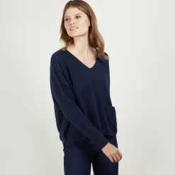 Maison Montagut Pulls>Pull Court Col V En Cachemire Avec Poches - Balba