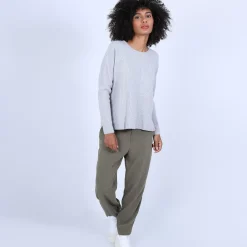 Maison Montagut Pulls>Pull En Cachemire A Col Rond Boutons Dos - Becky