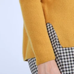 Maison Montagut Pulls>Pull En Cachemire A Col Rond Boutons Dos - Becky
