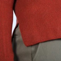 Maison Montagut Pulls>Pull En Cachemire A Col Rond Boutons Dos - Becky