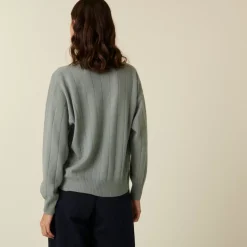 Maison Montagut Pulls>Pull En Cachemire Col V En Jeu De Maille Quadrille - Canelle