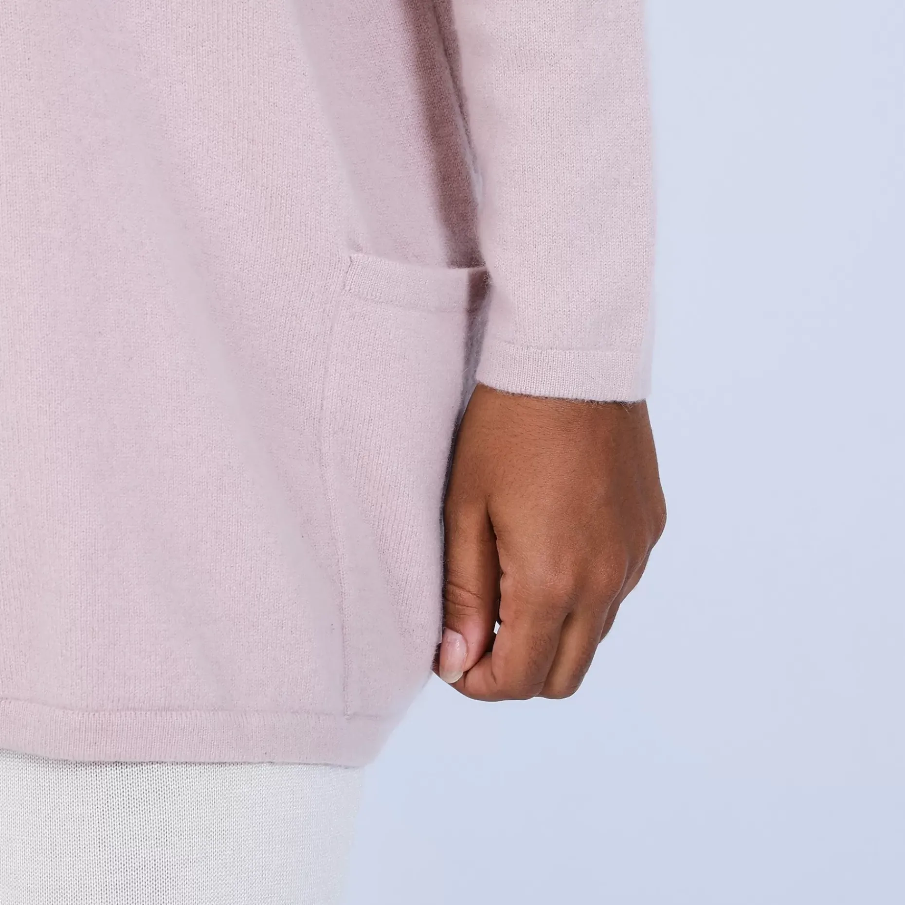 Maison Montagut Pulls>Pull Large En Cachemire Boutonne Dans Le Dos - Osana