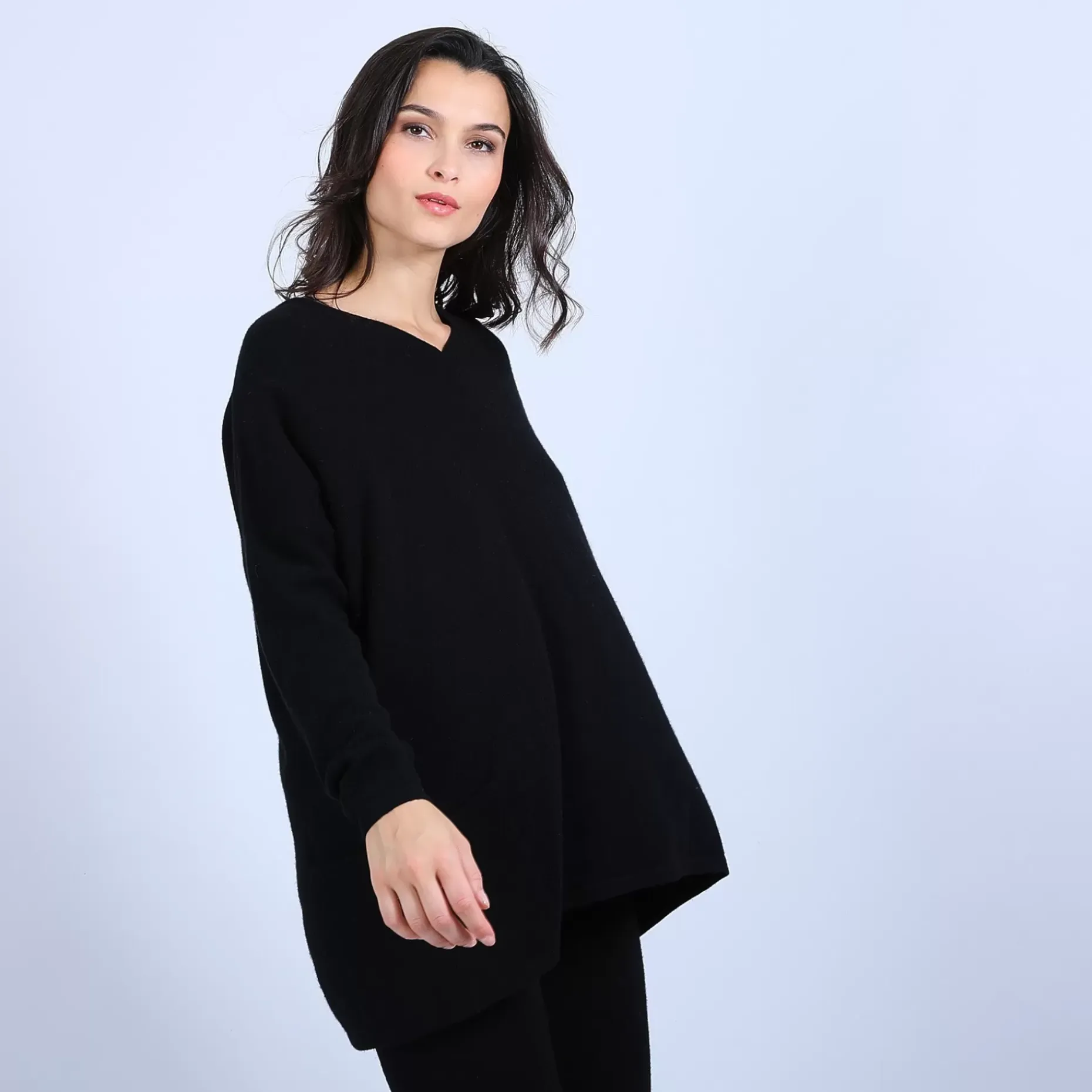 Maison Montagut Pulls>Pull Large En Cachemire Boutonne Dans Le Dos - Osana