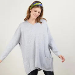 Maison Montagut Pulls>Pull Oversize Col V En Cachemire Boutonne Dos - Binta