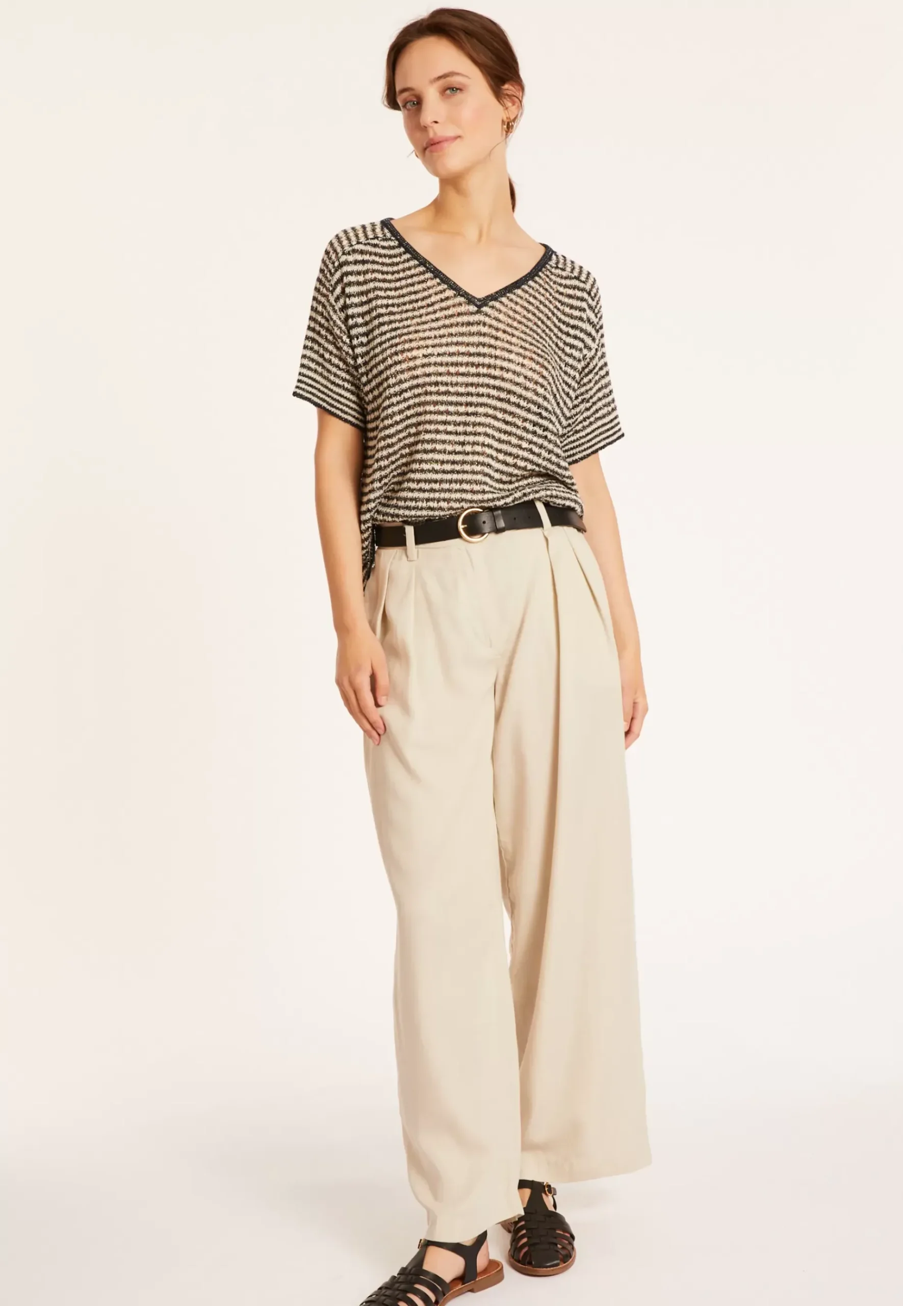 Maison Montagut T-Shirts>T-Shirt Ajoure En Lin Col V - Marguerite