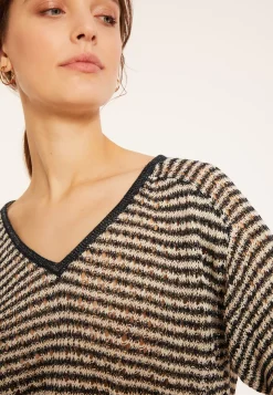 Maison Montagut T-Shirts>T-Shirt Ajoure En Lin Col V - Marguerite